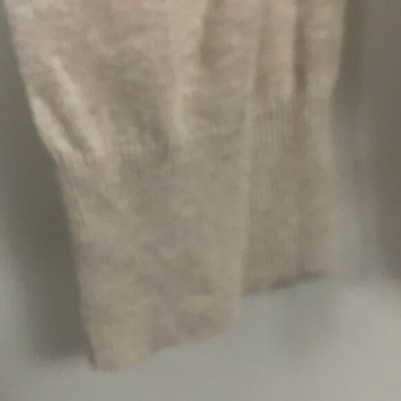 BANANA REPUBLIC SILK‎ BLEND V NECK SWEATER SZ M - Picture 6 of 6